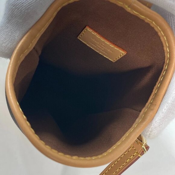 LOUIS VUITTON M80874 Monogram fold me pouch Crossbody Pochette Shoulder Bag - Picture 6 of 13